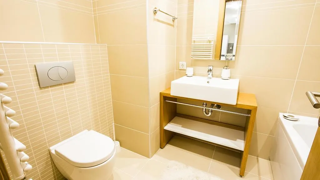 Incity Premium Garden Stay-Central Apartments &Private Terrace Boekarest