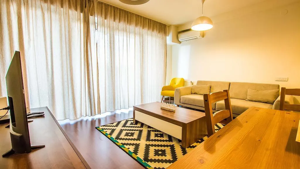 Incity Premium Garden Stay-Central Apartments &Private Terrace Boekarest