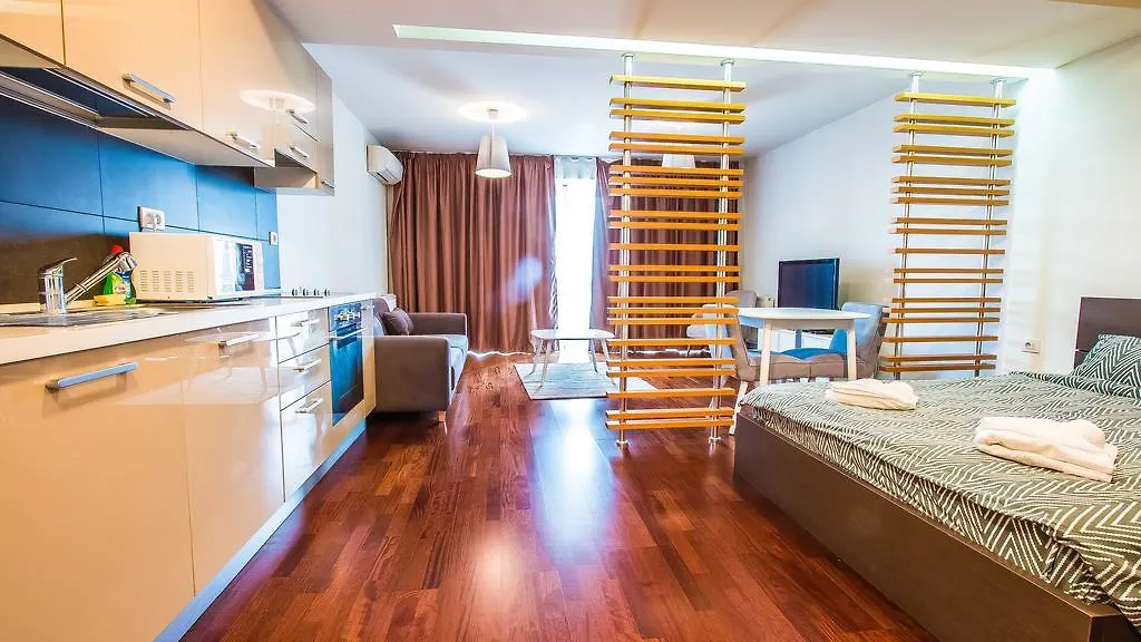 Luxury Apartment Bucharest Mall Area 0*,  Rumanía