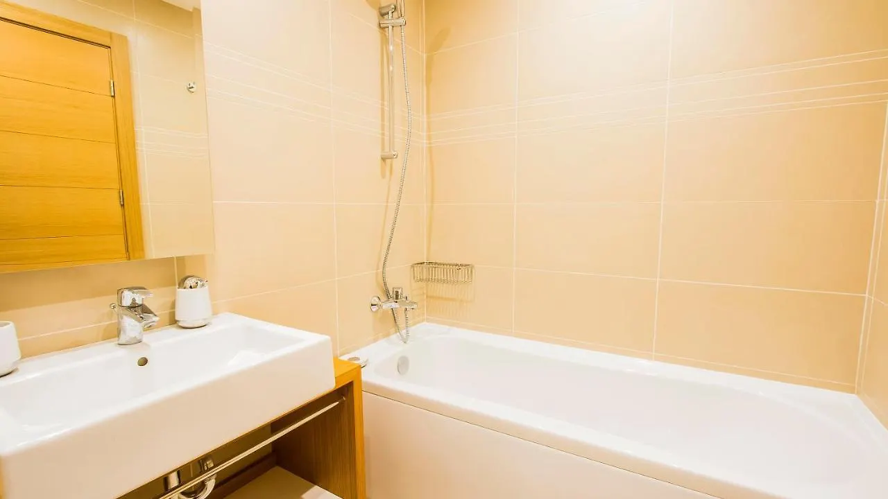 Incity Premium Garden Stay-Central Apartments &Private Terrace 布加勒斯特 0*,