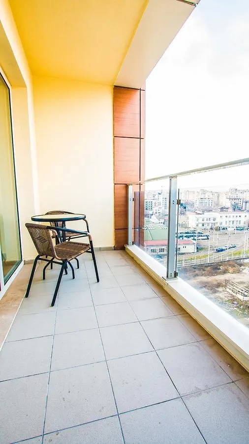 Incity Premium Garden Stay-Central Apartments &Private Terrace 布加勒斯特